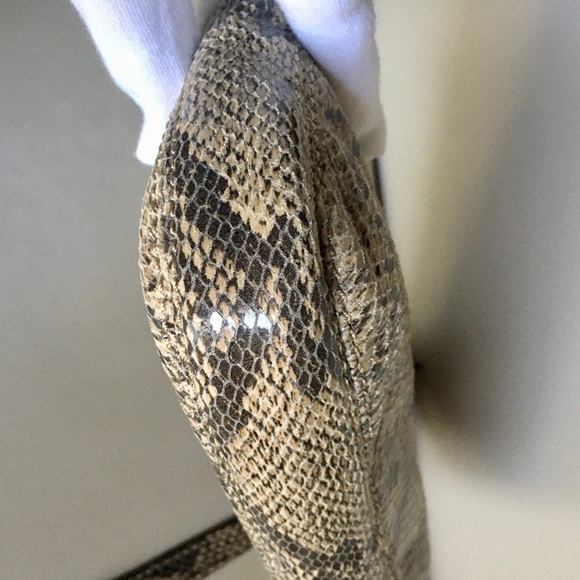 Talbot’s Clutch - Picture 5 of 11